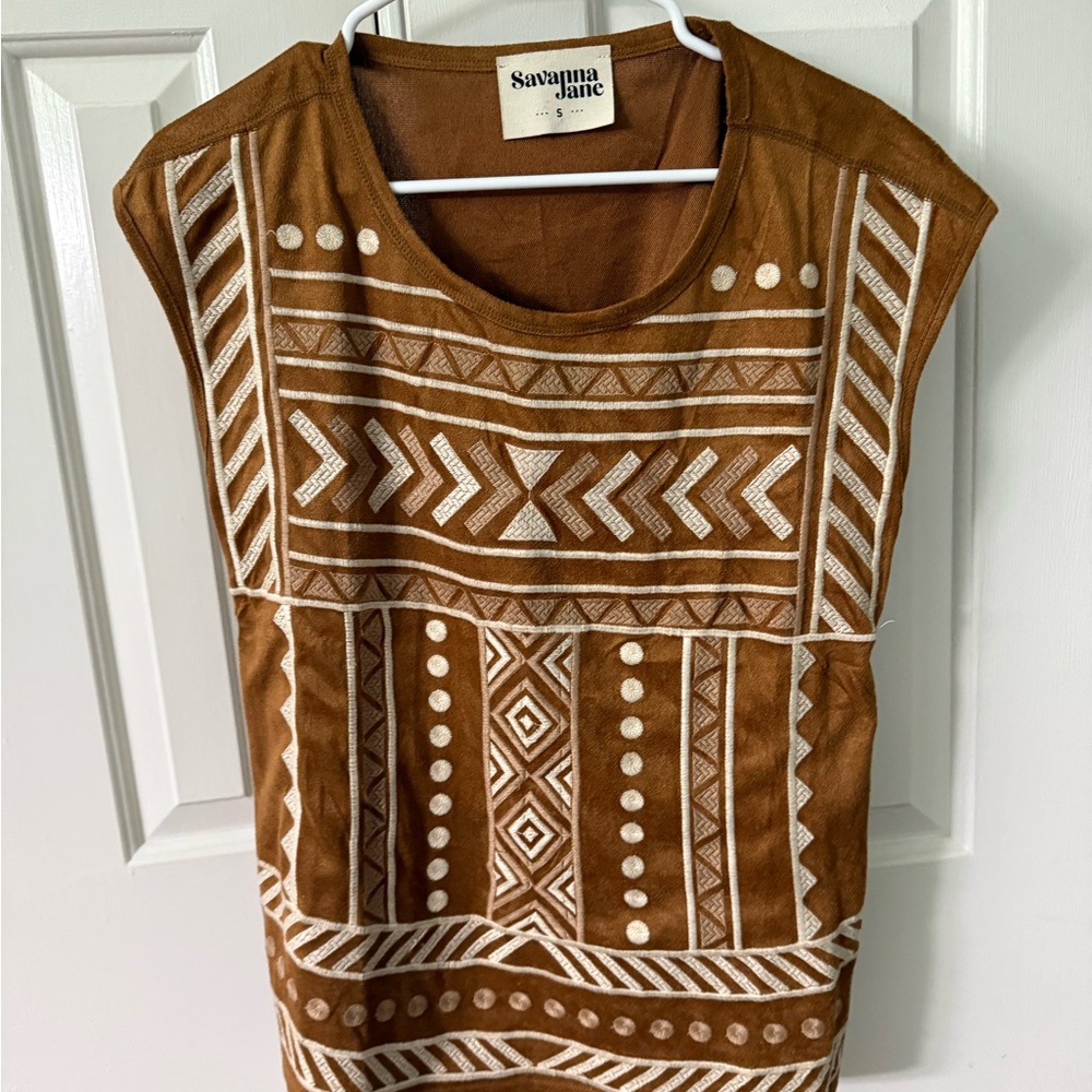 Savanna Jane Brown Geometric Women's Top